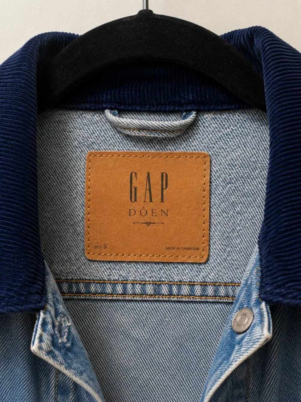 GAP x Dôen Blue Denim Jacket with Dark Navy Collar - Size Small - Picture 2 of 3